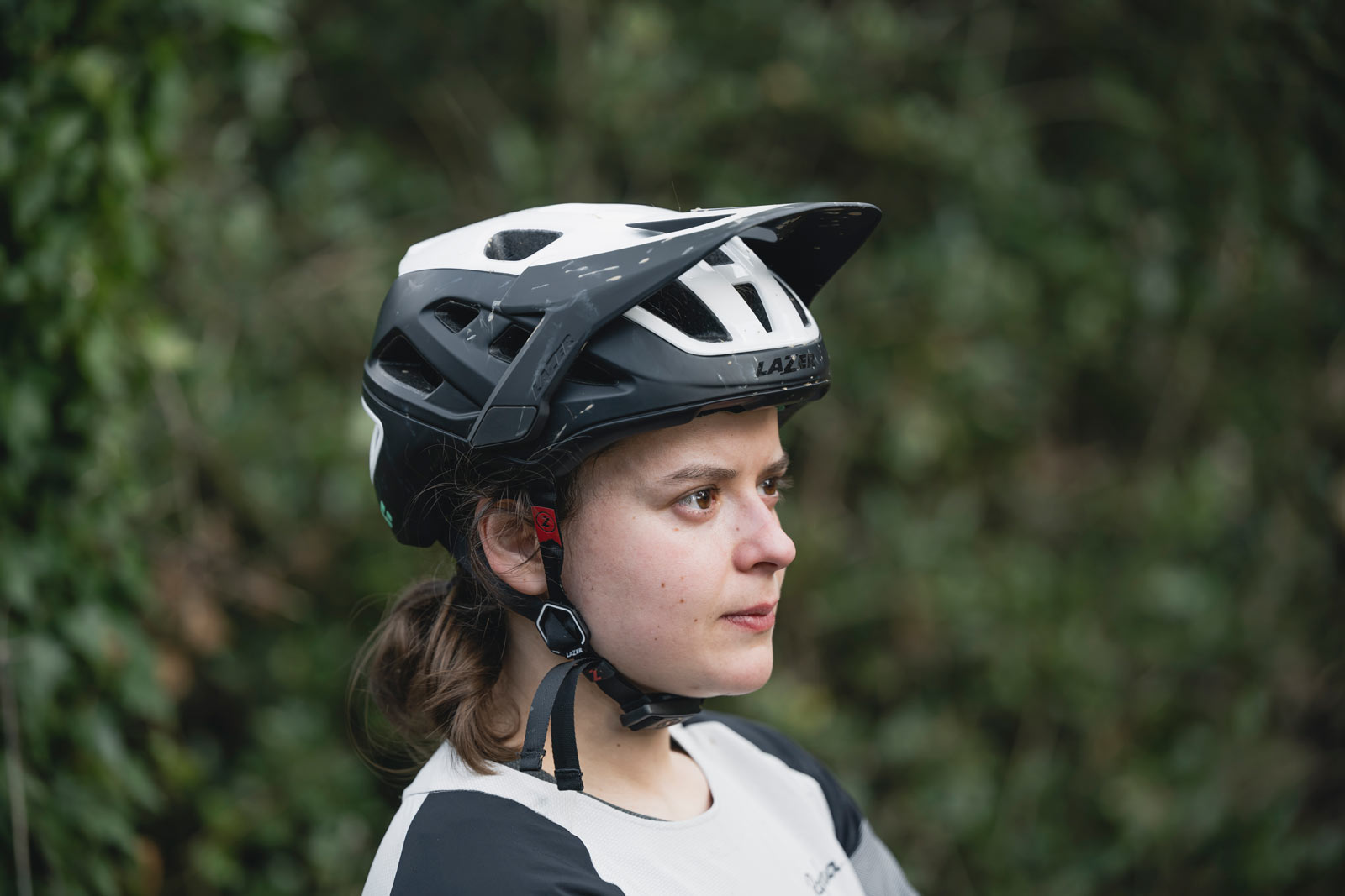 testing lazer kackal kineticore mountain bike helmet massa marittima italy bca 2022