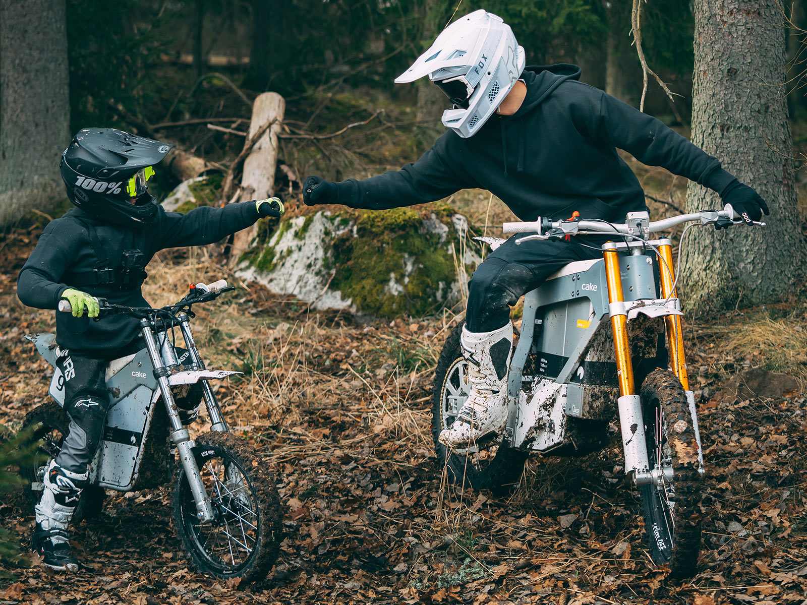 CAKE Kids bikes, Ready Steady Go, mini MX e-motorcycle CAKE GO e-moto, first bump