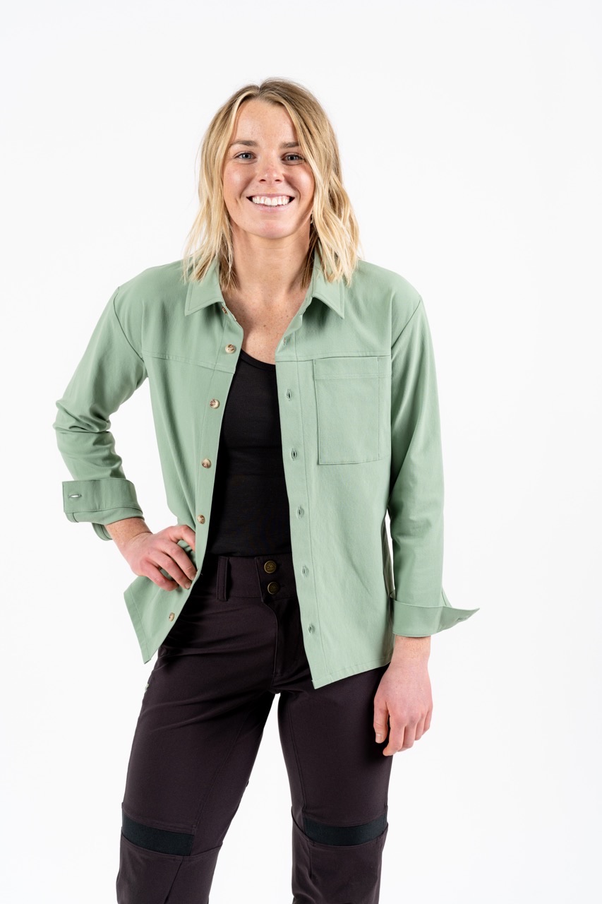 long sleeve Botton down in split pea green