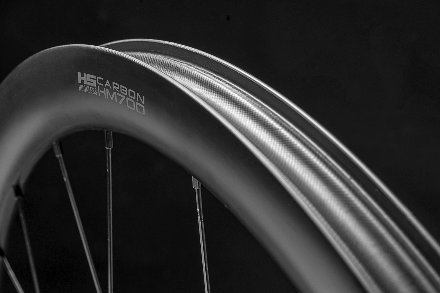 Miche Graff Route aero carbon gravel wheels, rim detail
