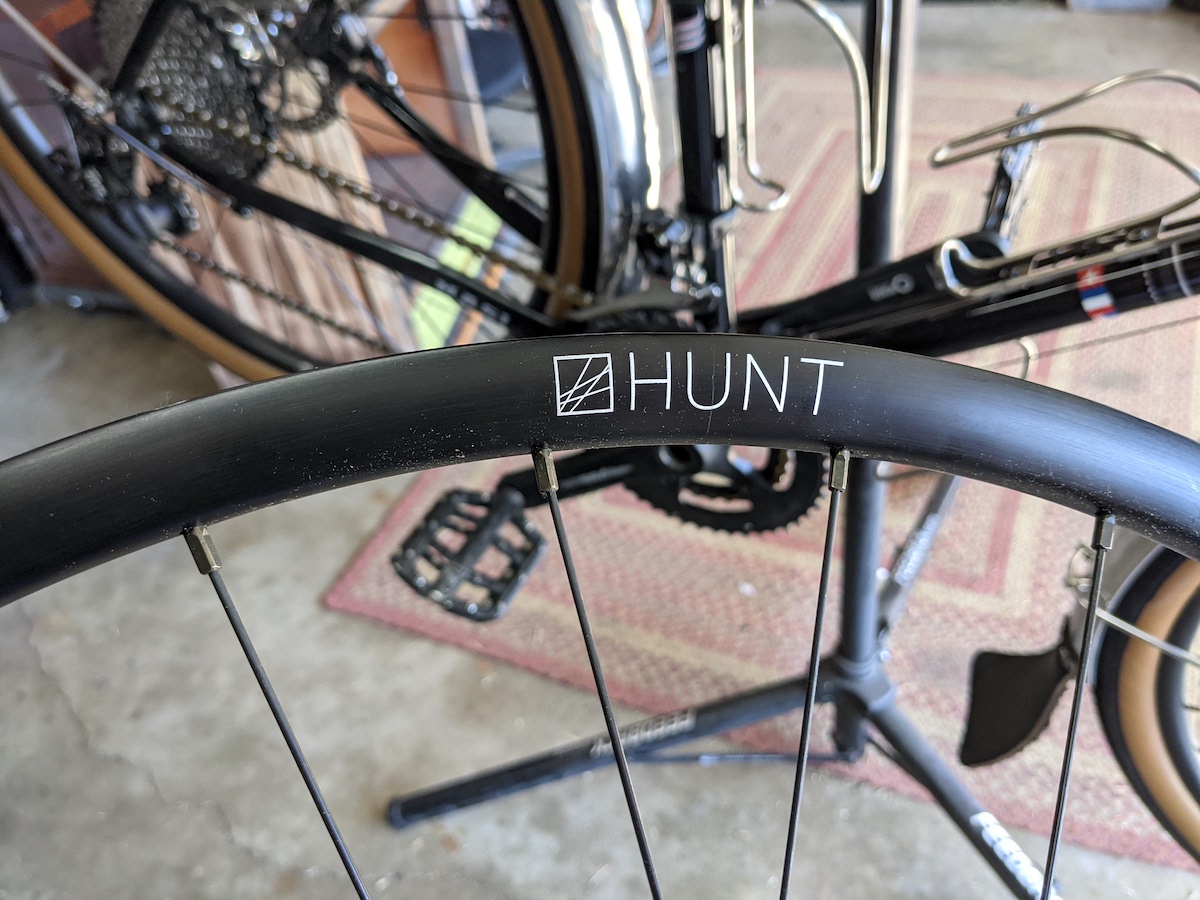 MASON X HUNT rim logo