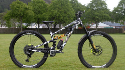 Pro Bike Check: Matt Stuttard’s prototype 6-bar linkage Polygon enduro bike