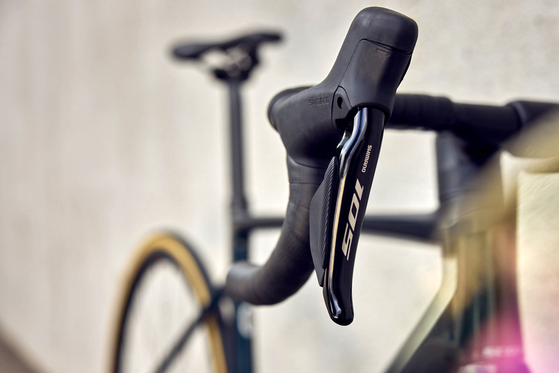 Shimano 105 Di2 R7100 affordable electronic shift road bike groupset, shifter