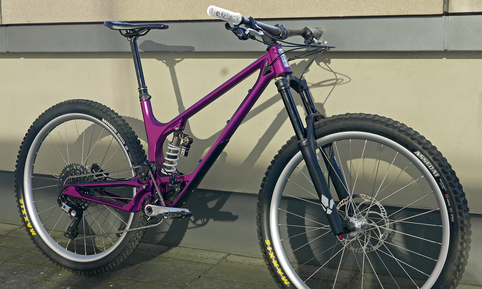 Qvist hubs, 128-tooth Double Ratchet ultra-fast 2.8° engagement mountain bike hub prototype, Actofive enduro bike