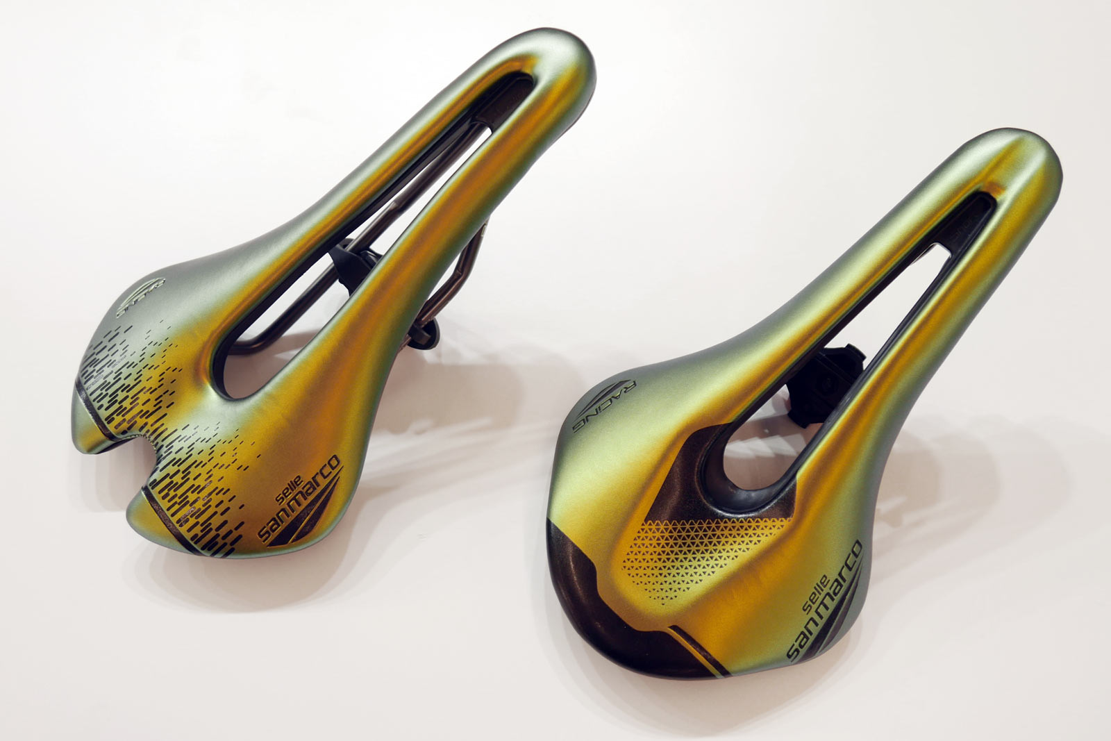 Selle San Marco Aspide Shortfit road saddle Iridescent gold color