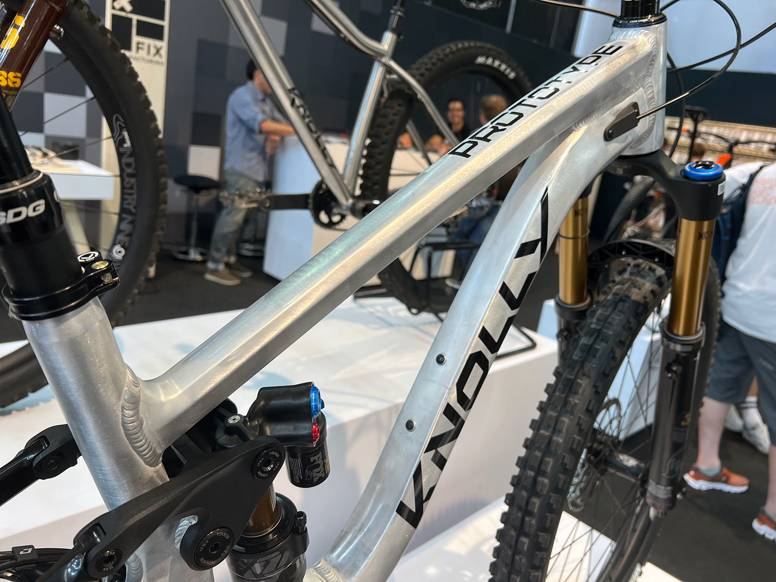 prototype 2023 knolly endorphin 27.5 enduro mountain bike top tube closeup