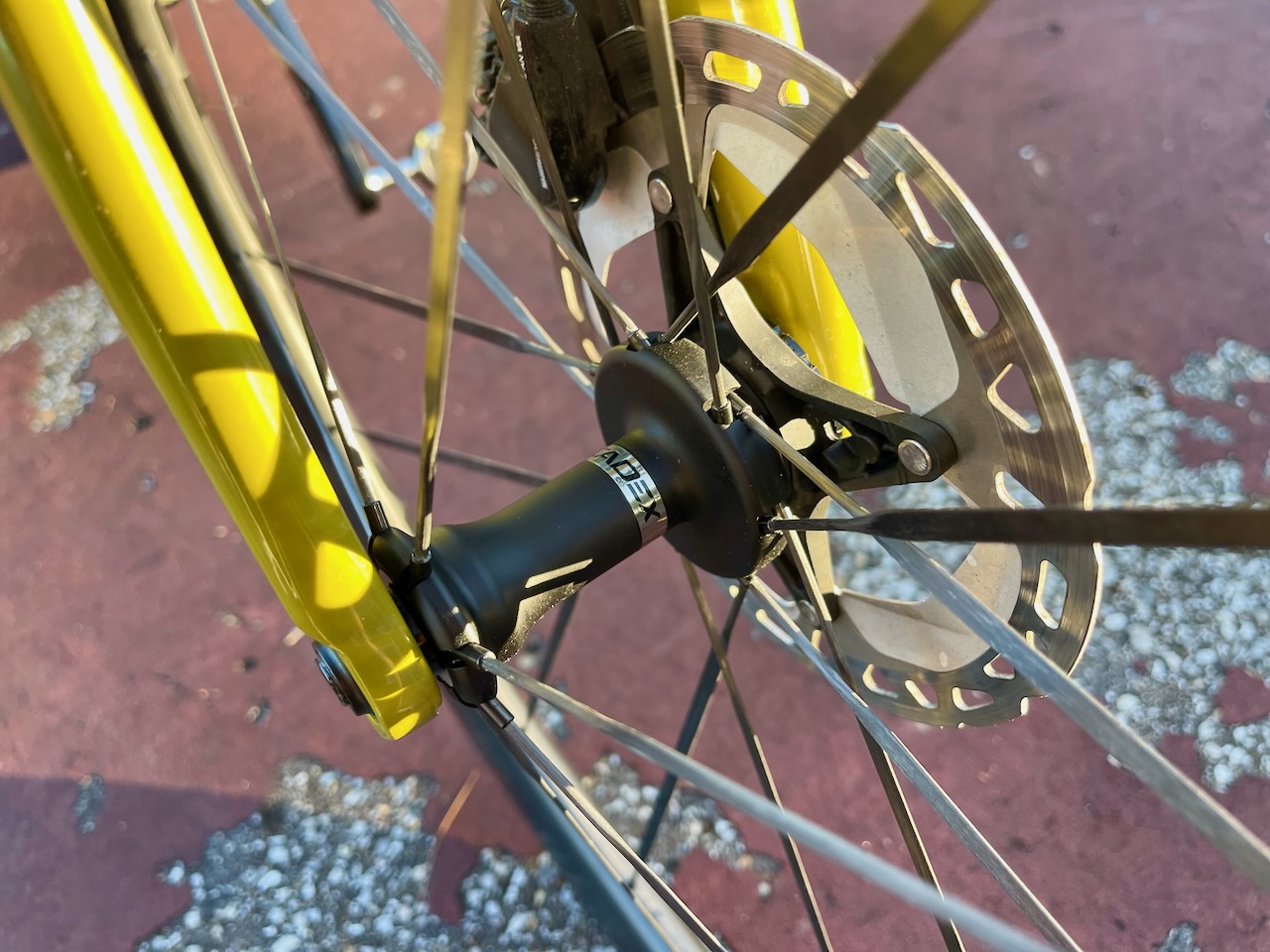 CADEX 50 Ultra front hub logo