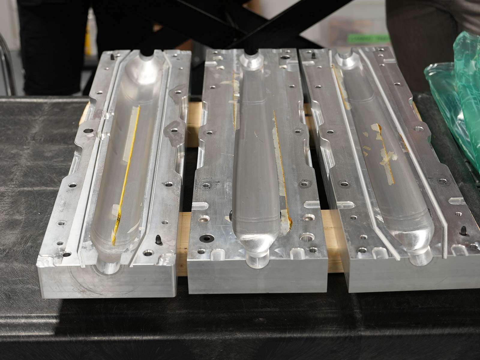 bridge bike works factory tour - aluminum molds for carbon bike manufacturing