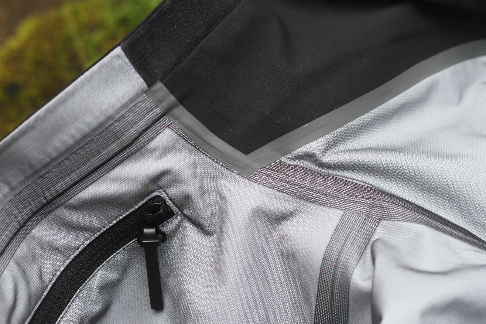 rapha waterproof jacket taped seams gore-text infinium trail hybrid