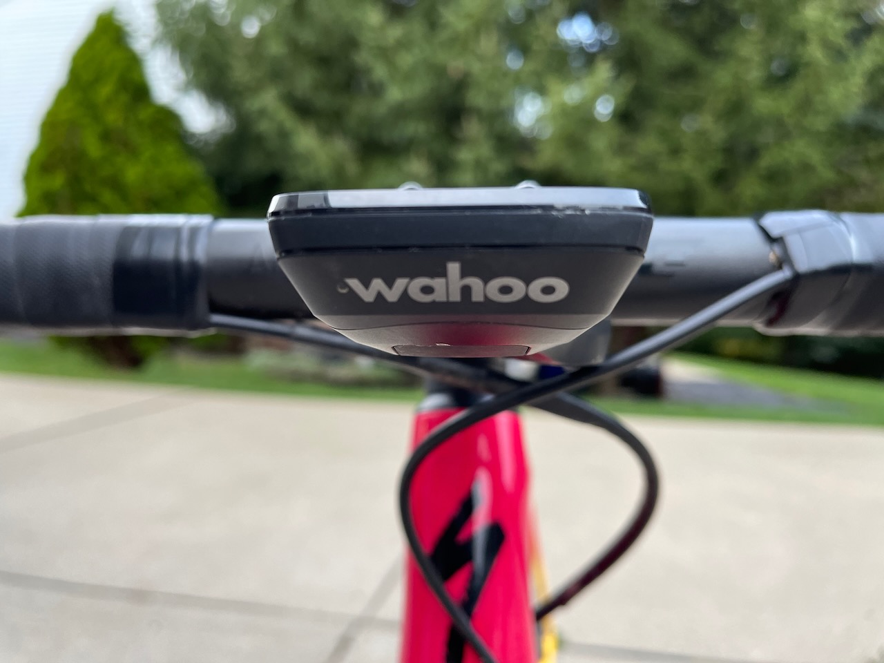 Wahoo Elemnt Roam front view