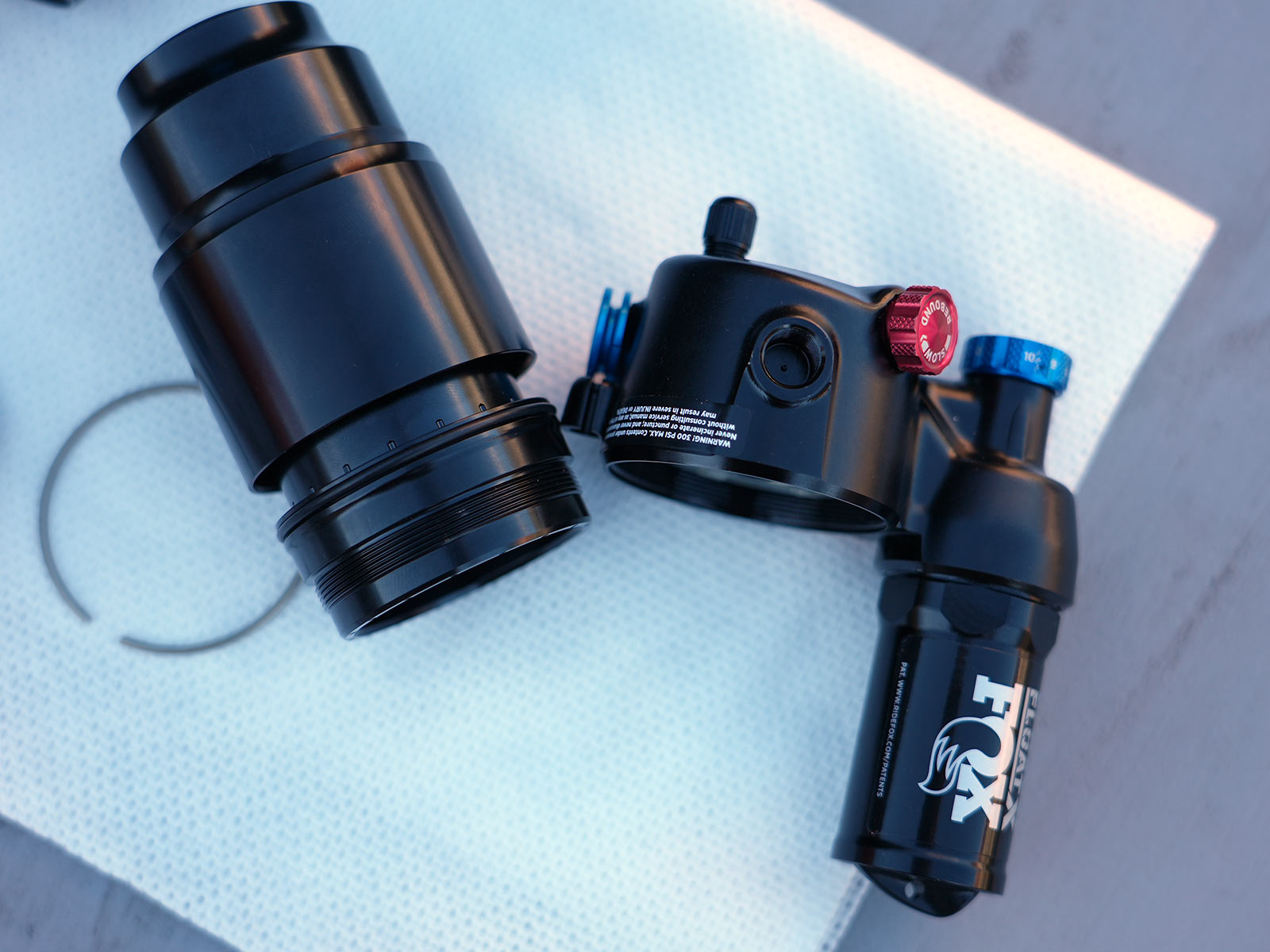 closeup internal view of Fox NUDE 5 rear shocks for the new Scott Genius mountain bike