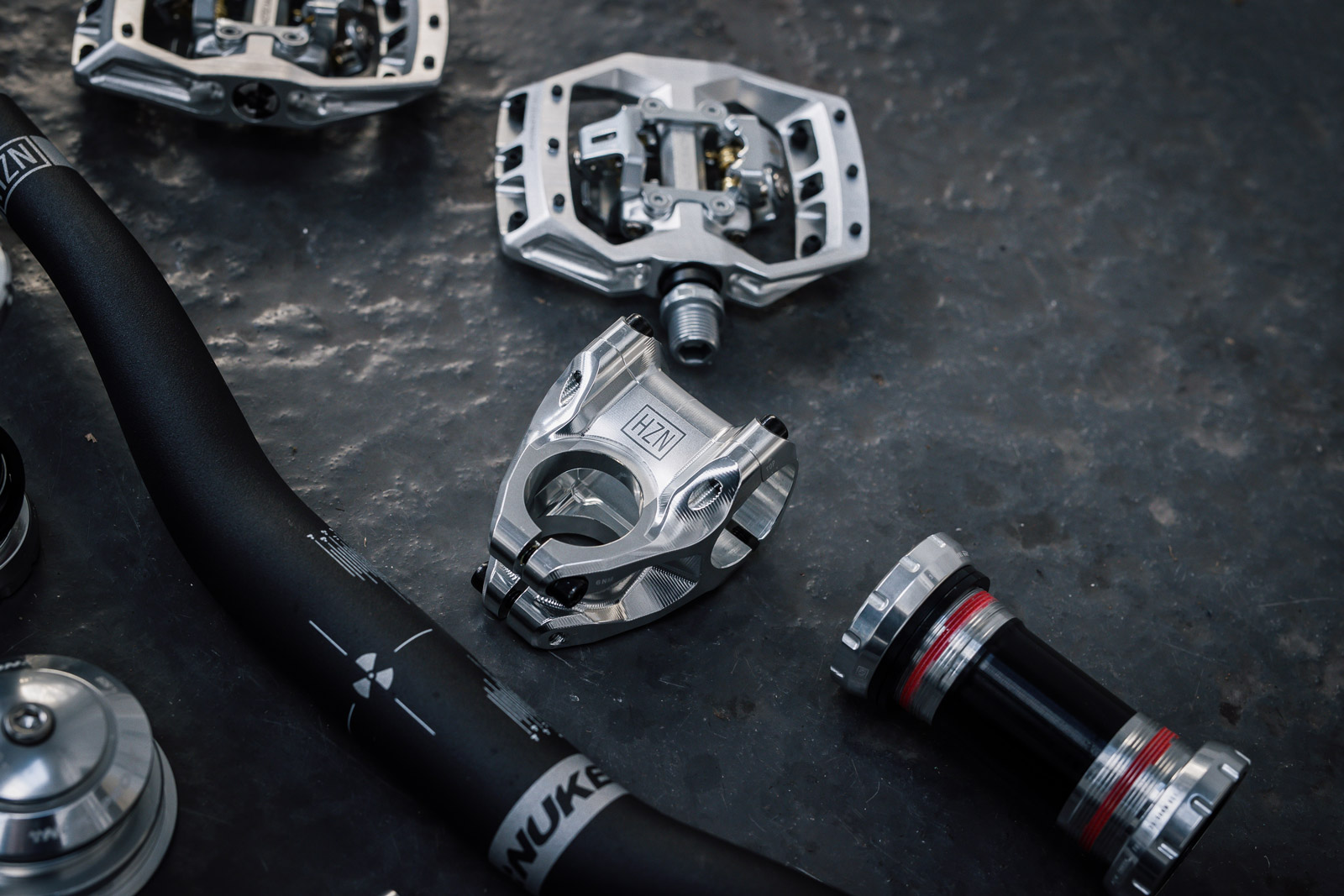nukeproof horizon silver components