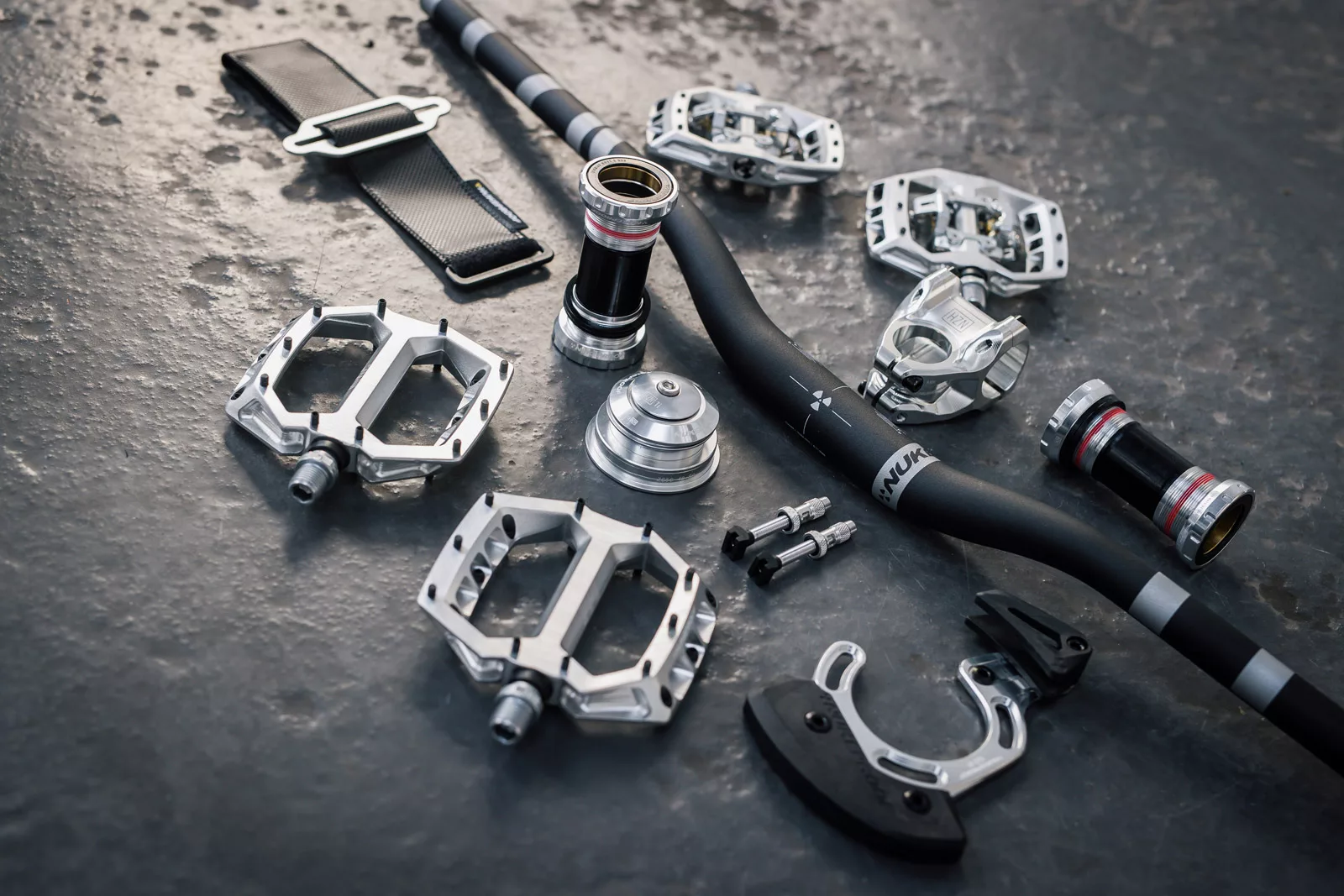 nukeproof horizon silver components giga mx link