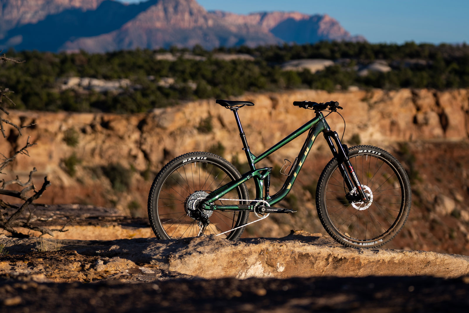 2023 vitus mythique crx