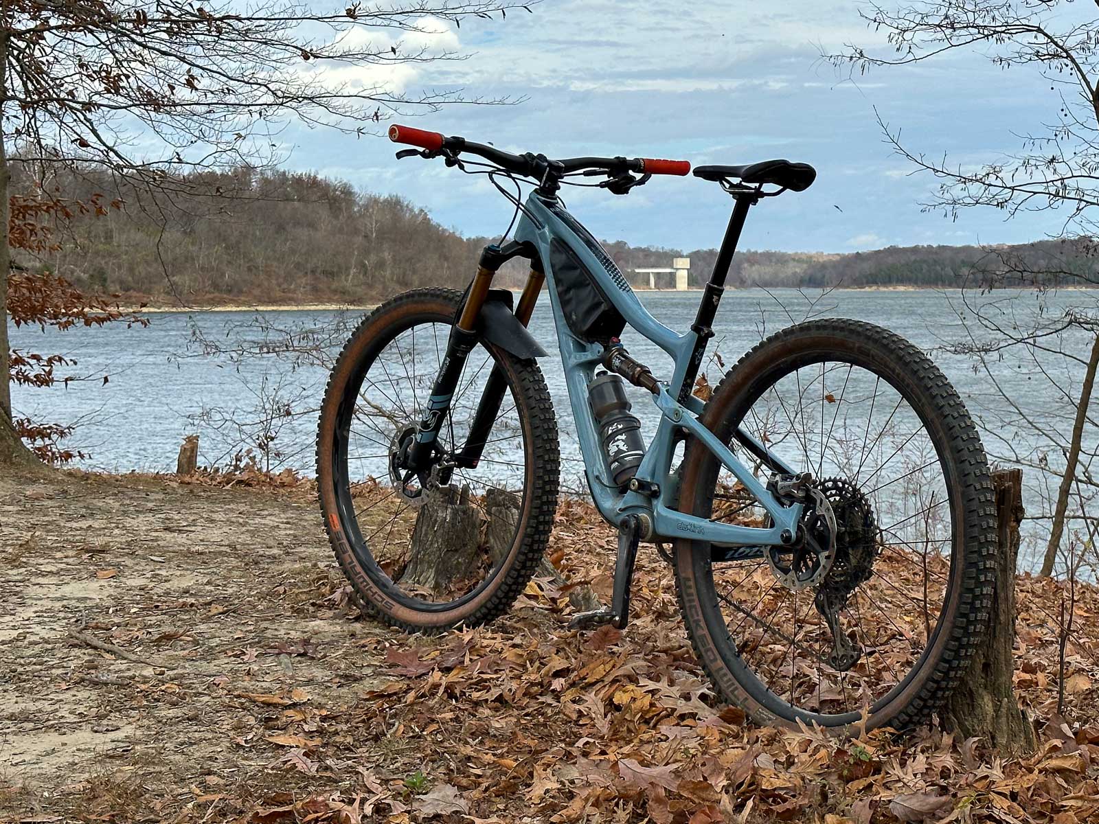 Reynolds BL329 black label trail pro wheels