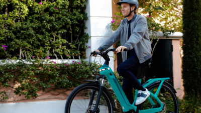 Bianchi Blasts into 2023 with Nico Rosberg & New Colorways for e-Omnia