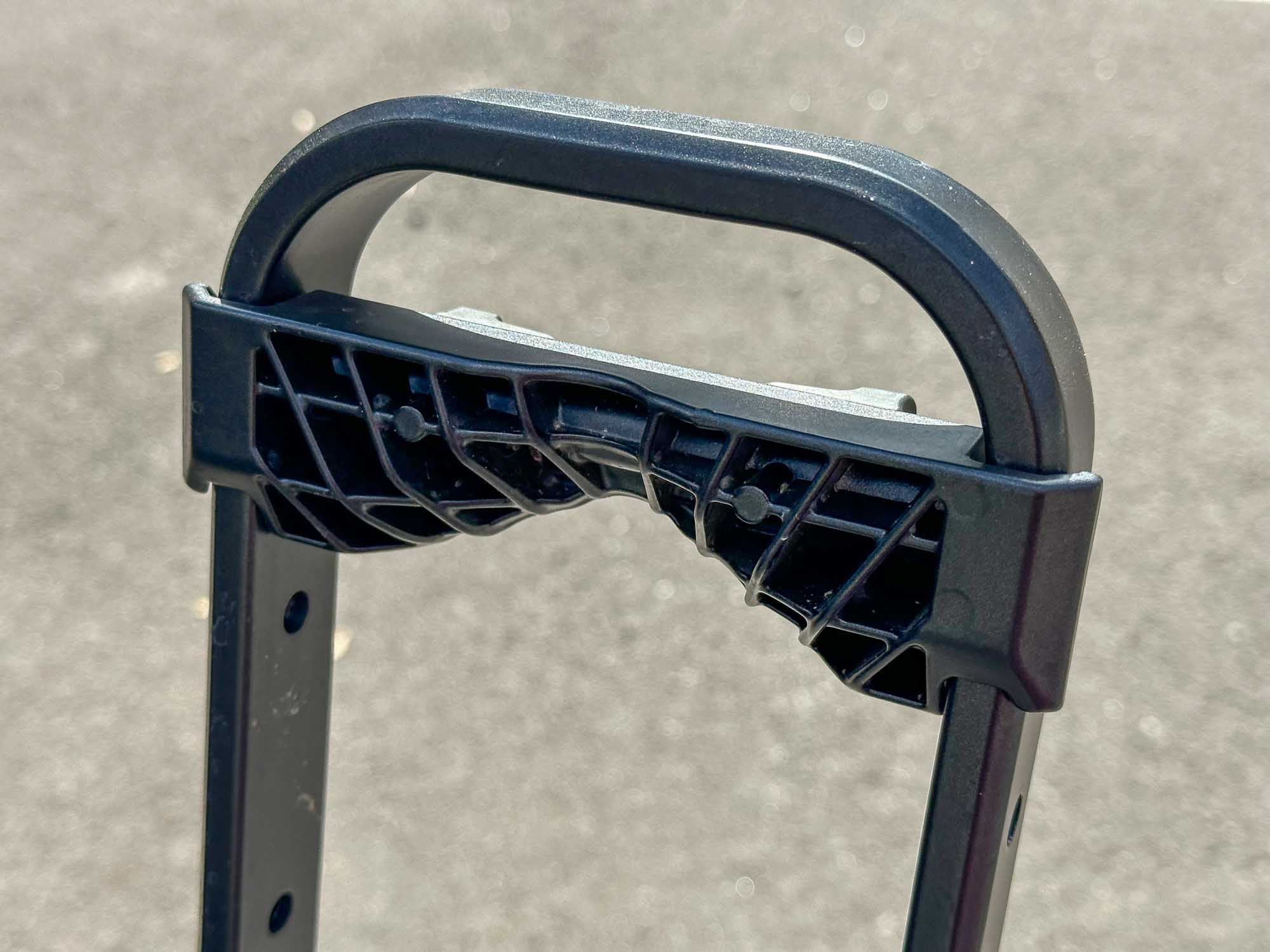 Kuat Piston Pro X wheel support angle