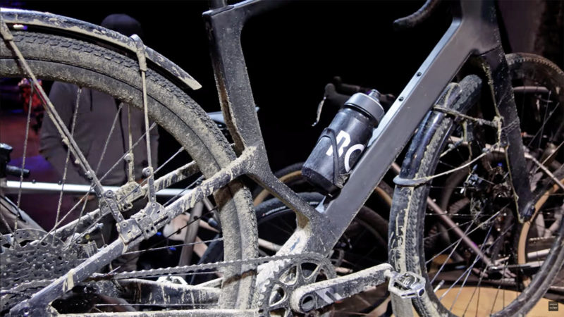 2023 Rondo Ruut CF 2 carbon gravel bike with interrupted seat tube design leaked by Veloppoint.pl,rear detail
