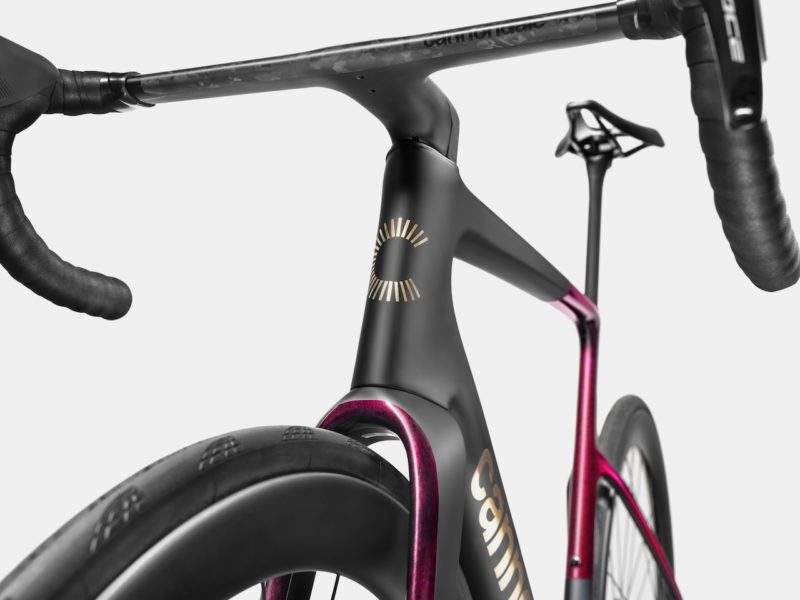 Cannondale SuperSix EVO bars front