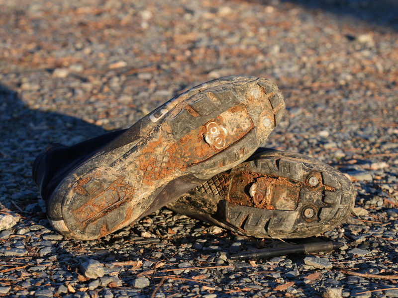 giro blaze winter MTB shoes review - closeup details on tread