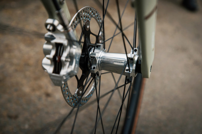 hope pro 5 silver front hub gravel bike