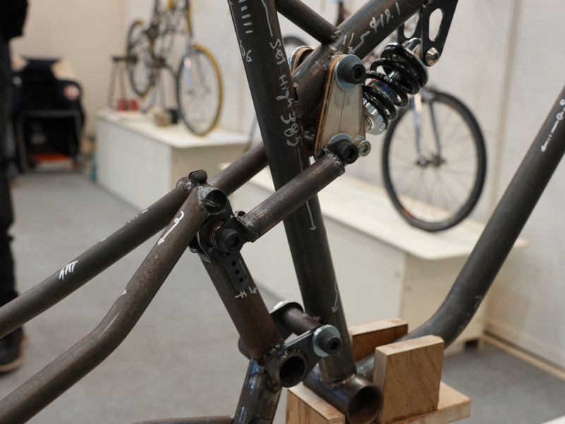 Fronbital prototype suspension gravel bike frame