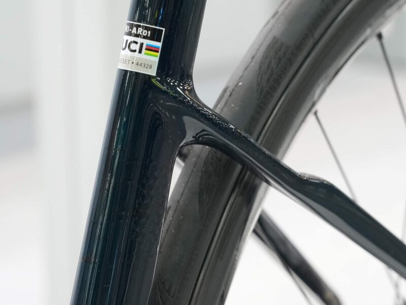 Trigon AR01 aero road bike with speed dimples
