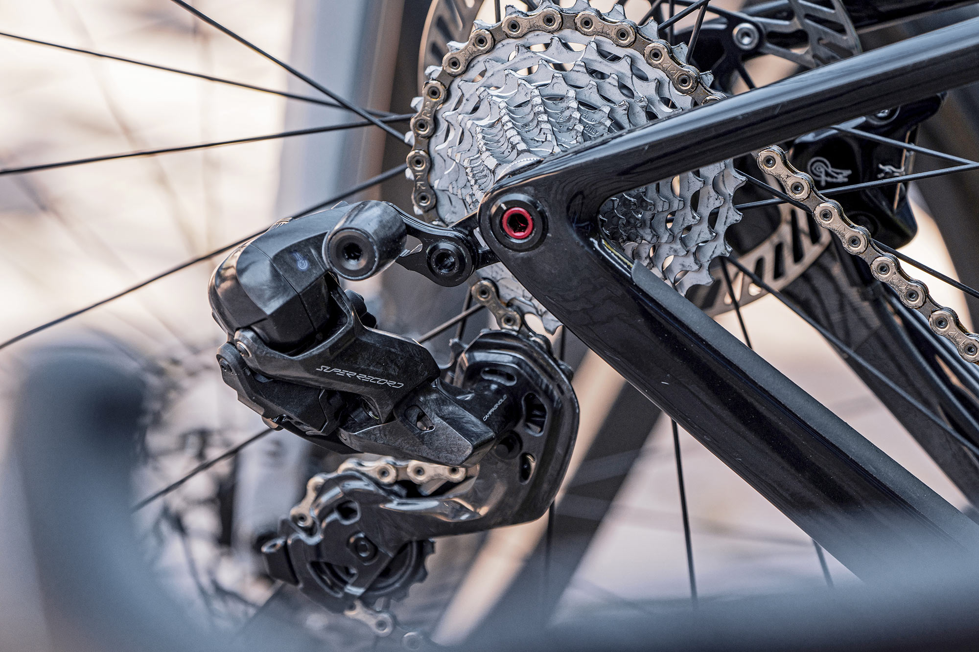 2023 Campagnolo Super Record Wireless gruppo, electronic-shift hydraulic disc brake 12-speed road bike drivetrain, rear derailleur