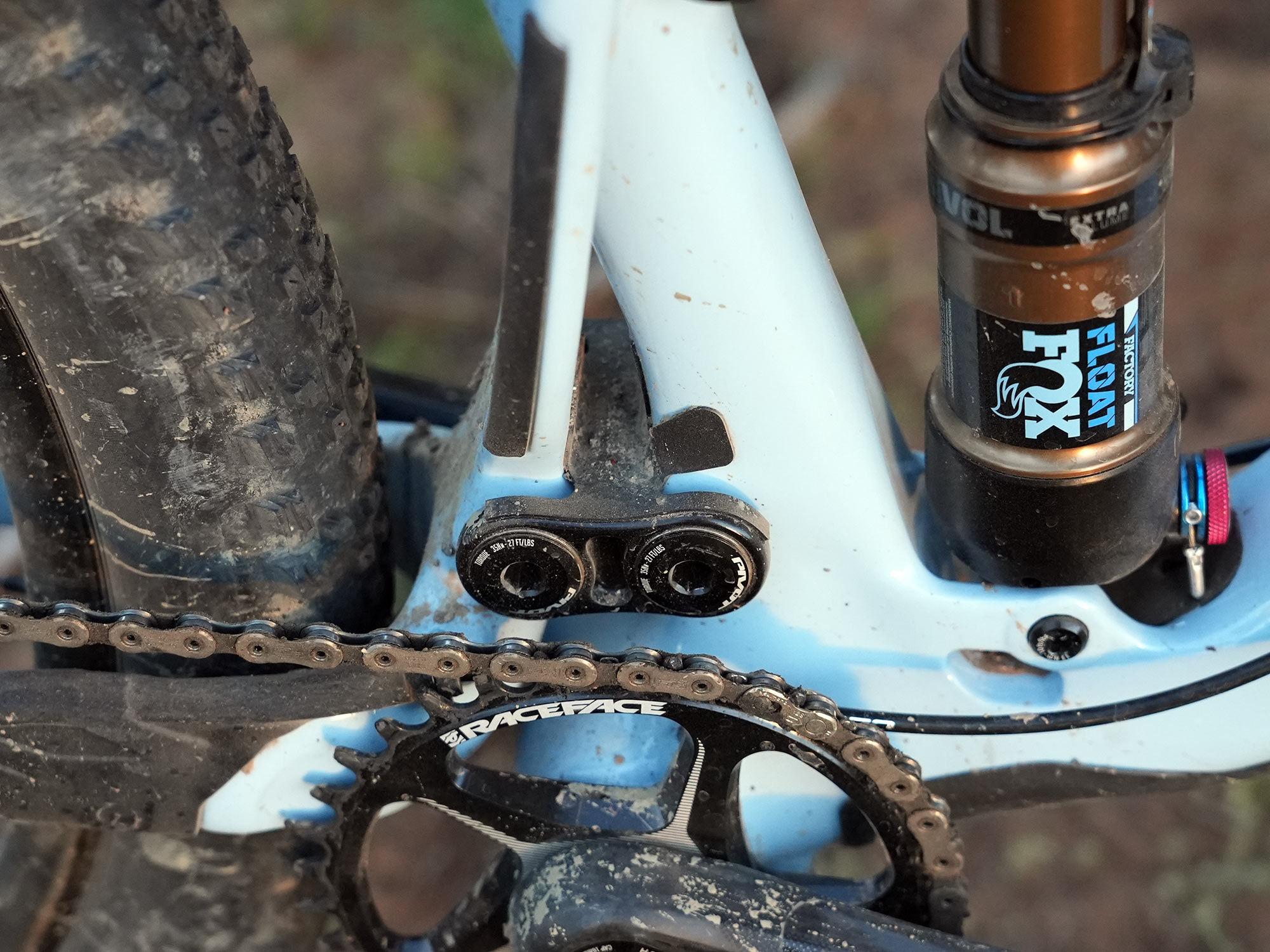 closeup details of 2023 pivot mach 4sl xc mountain bike
