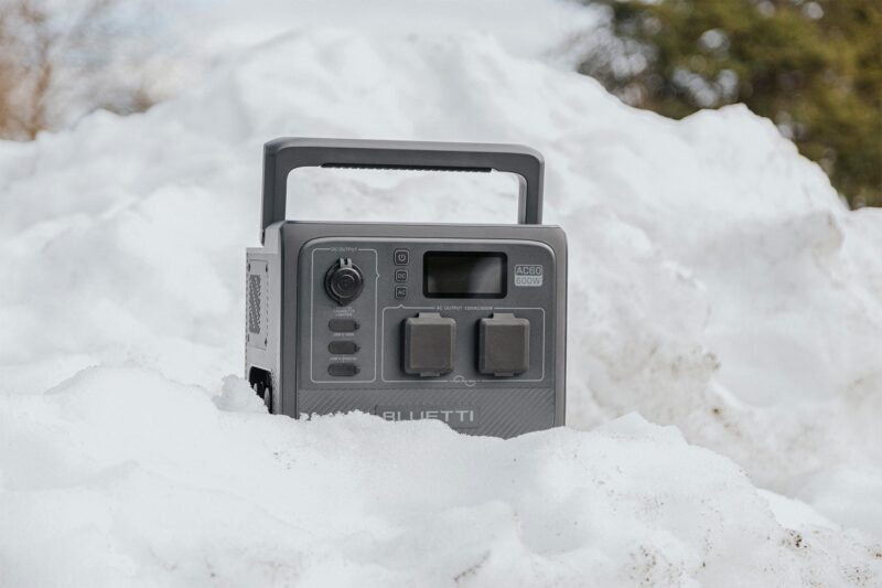 BLUETTI AC60 in snow