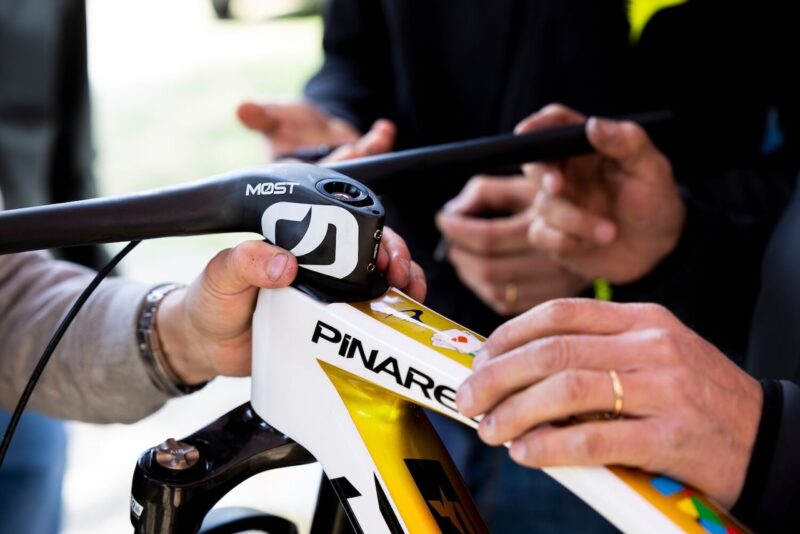 Pinarello Dogma XC bars