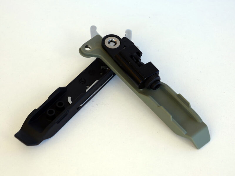 topeak tire levers with integrated chain breaker and holder and quick link disconnect