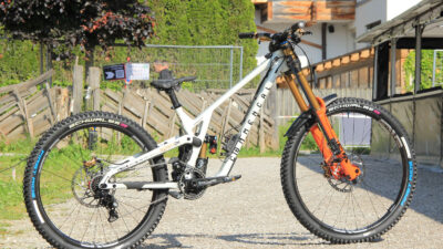 Pro Bike Check: Thibaut Daprela’s Commencal Supreme DH V5