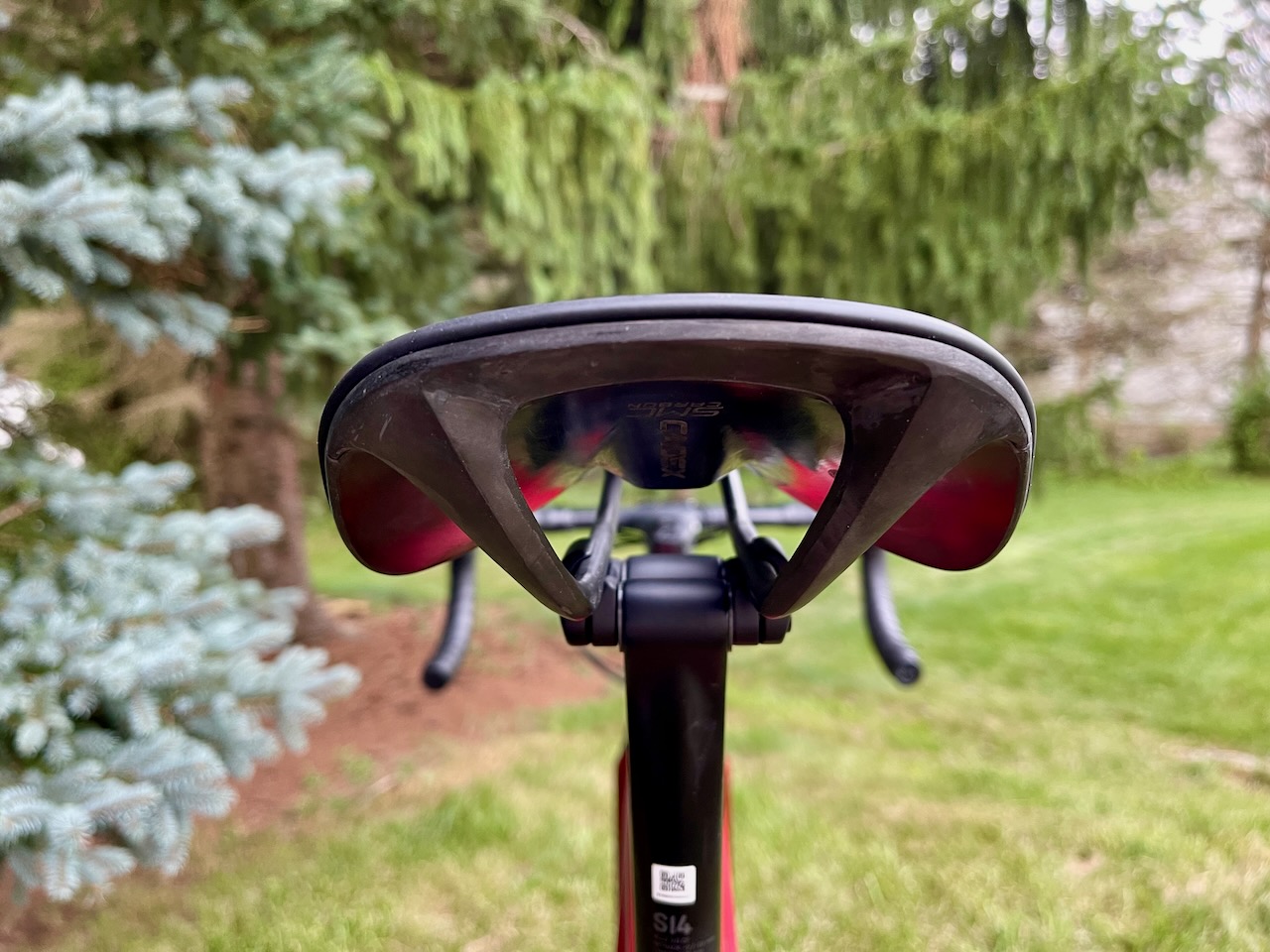 CADEX Amp saddle review rails close up