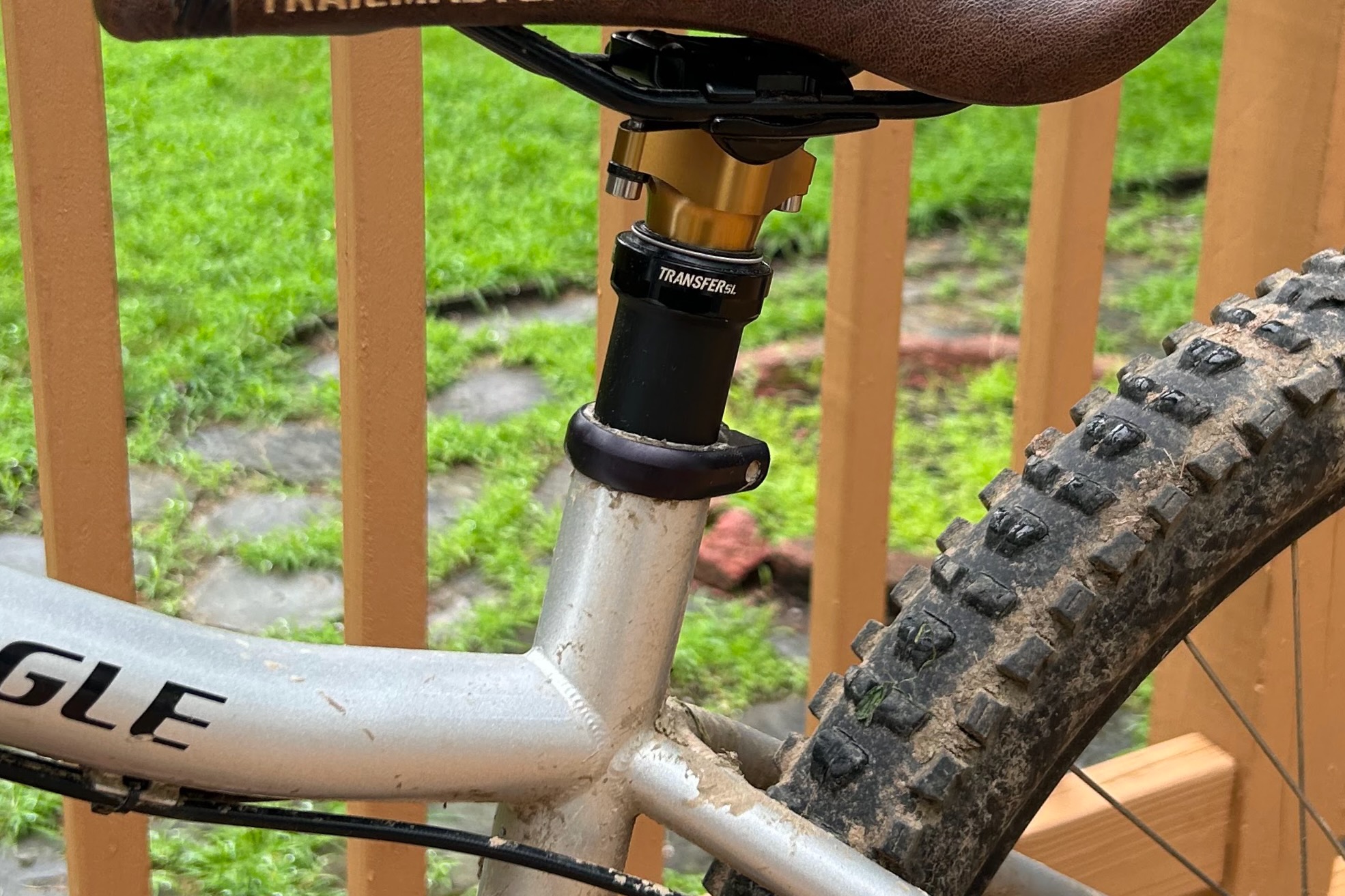 Fox Transfer SL lightweight dropper post