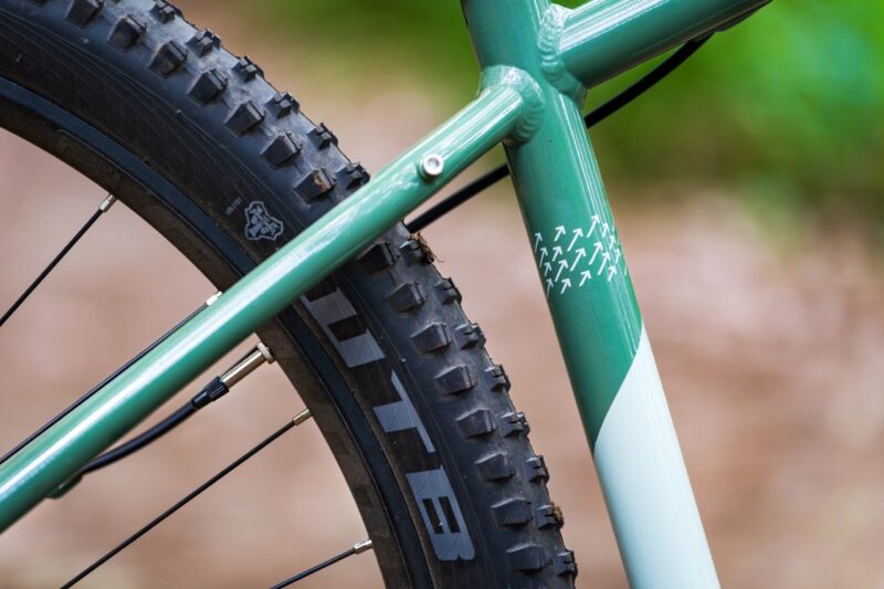 Priority Bicycles 600HXT WTB Vigilante rear tire