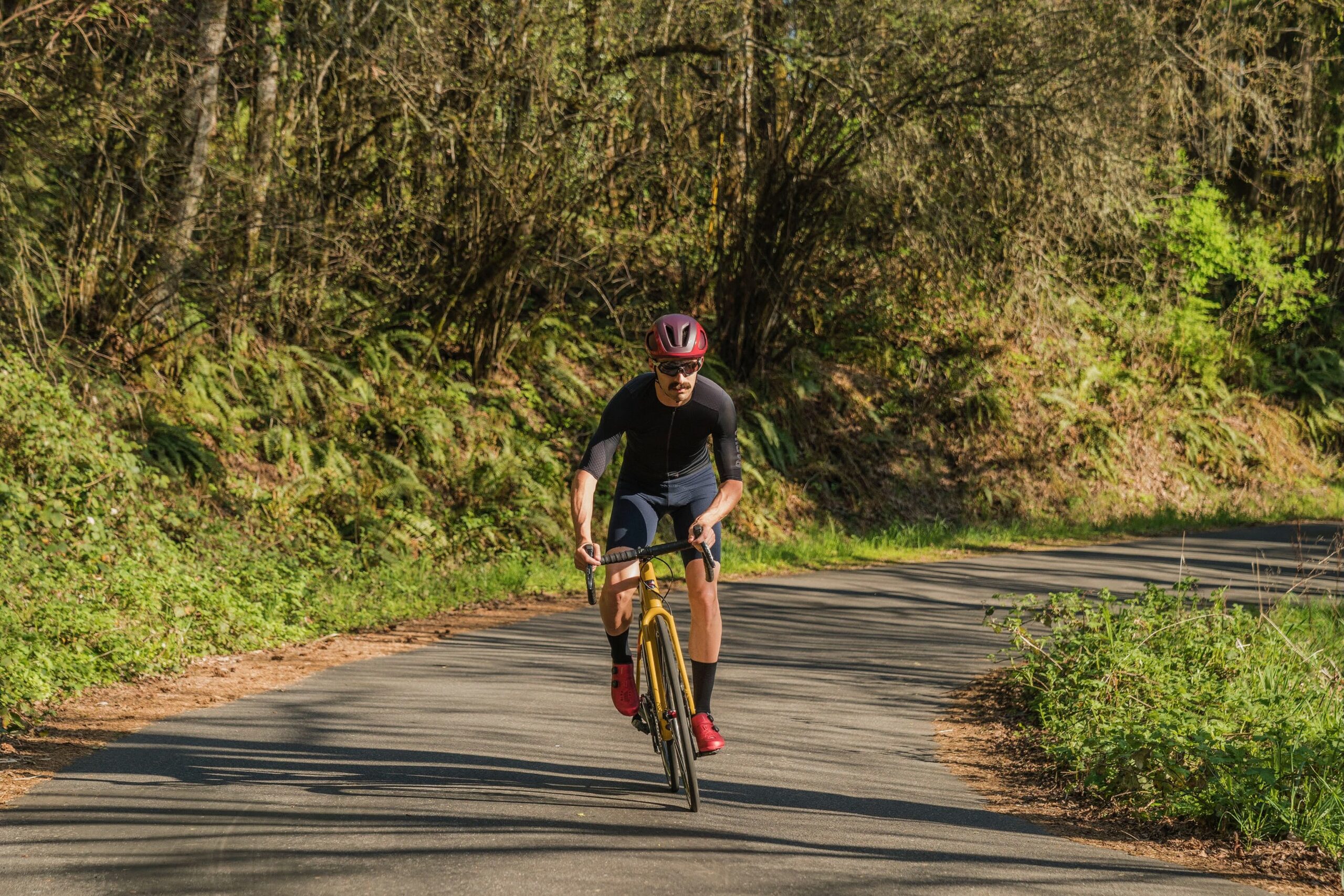 Bennett Shane testing the best road bike pedals