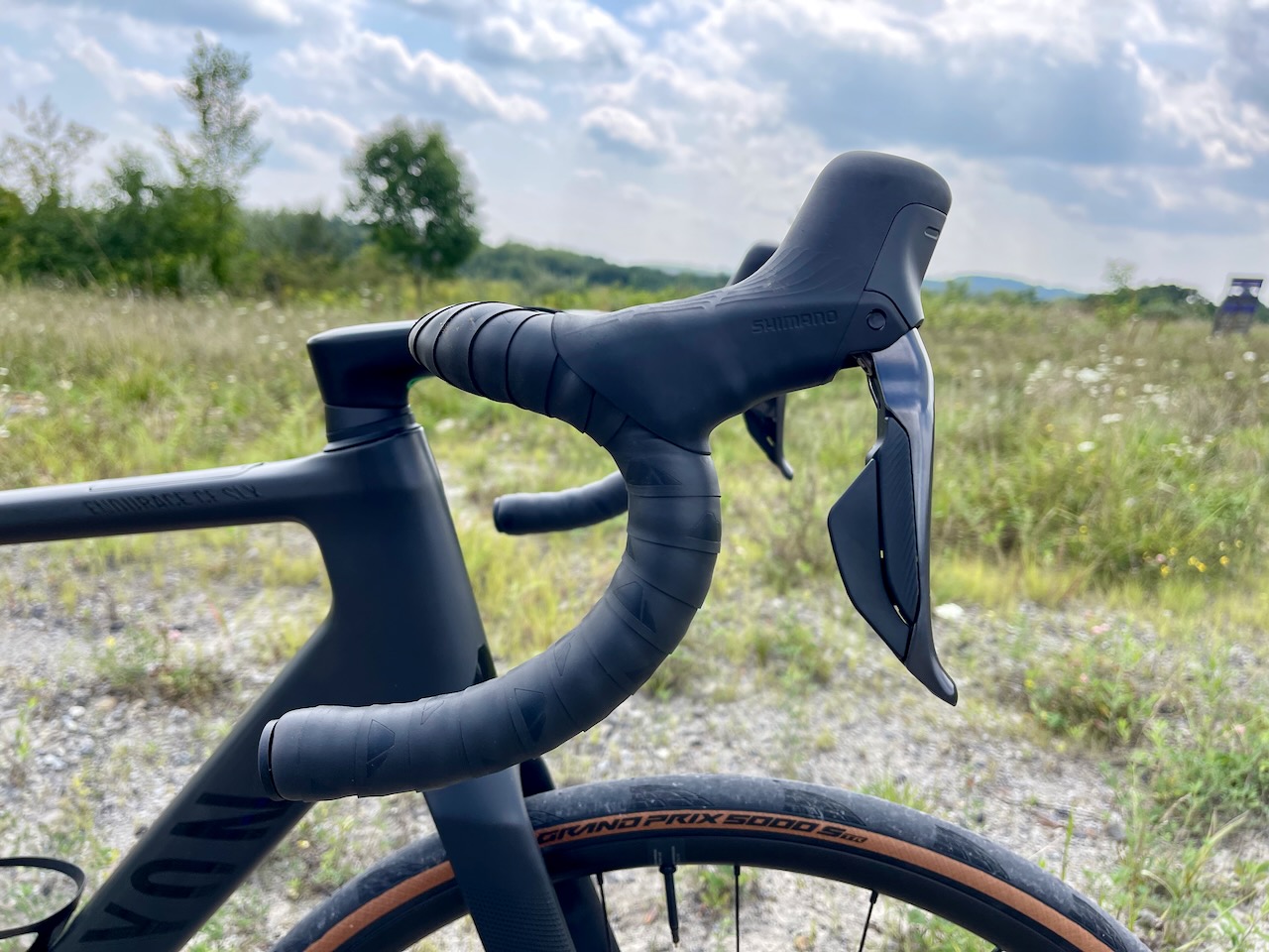 Canyon Endurace bars side