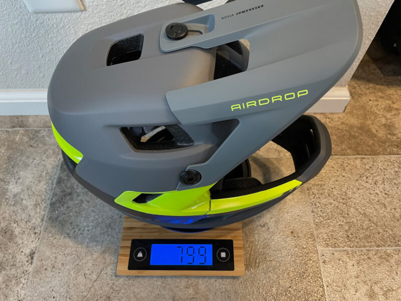 ABUS AirDrop helmet, on scale