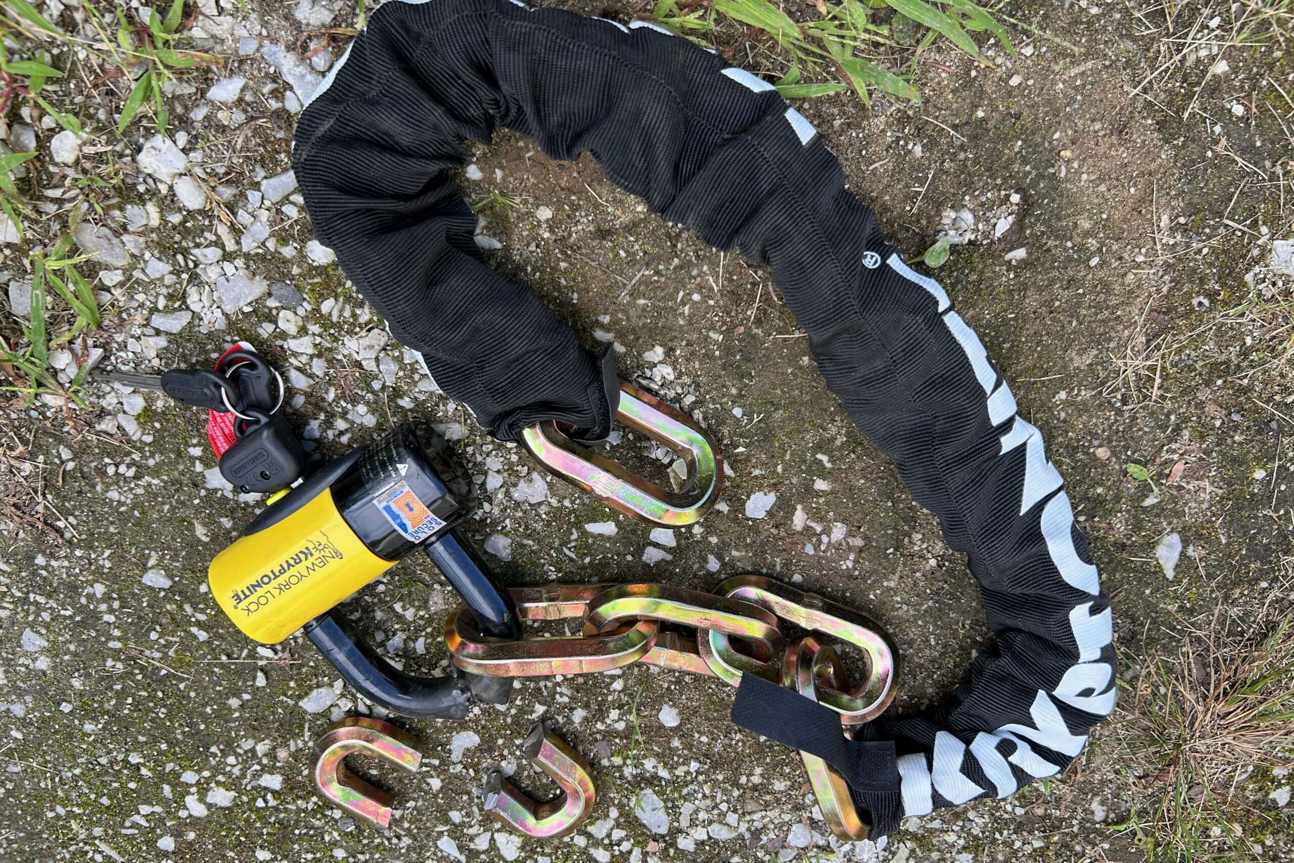 The Kryptonite New York Fahgettaboudit Chain 1410 bike lock after our destructive tests