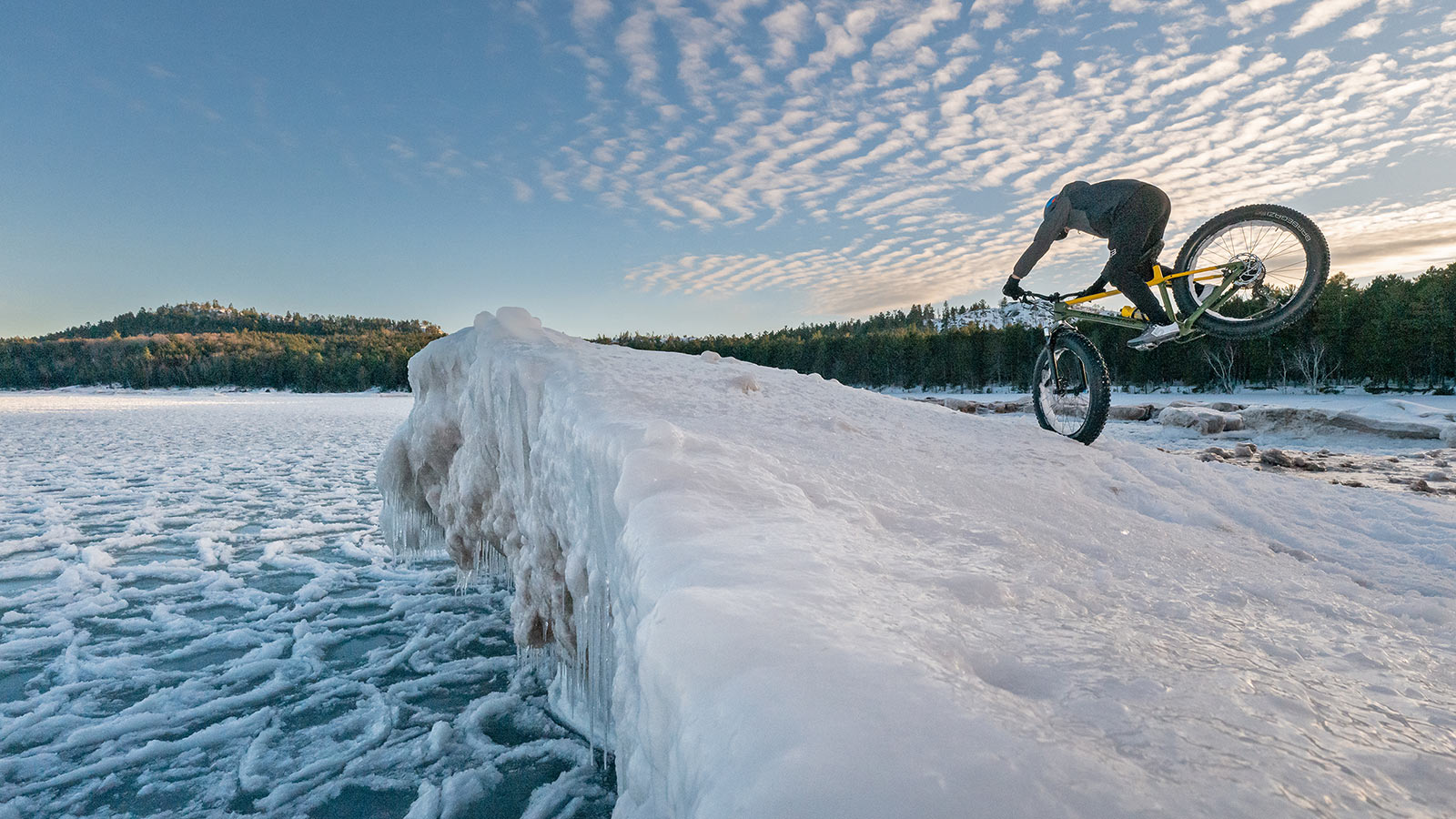 Manitou Mastodon lightweight fat bike suspension fork, ice stoppies