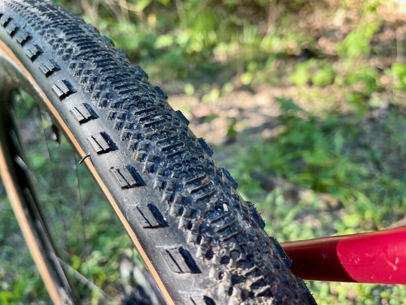 Maxxis Reaver 3:4 view