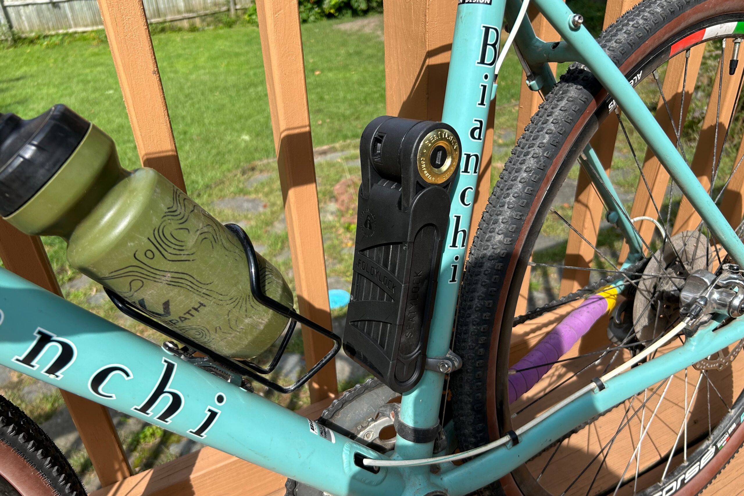 The Seatylock Foldylock Forever mounted to a bike frame
