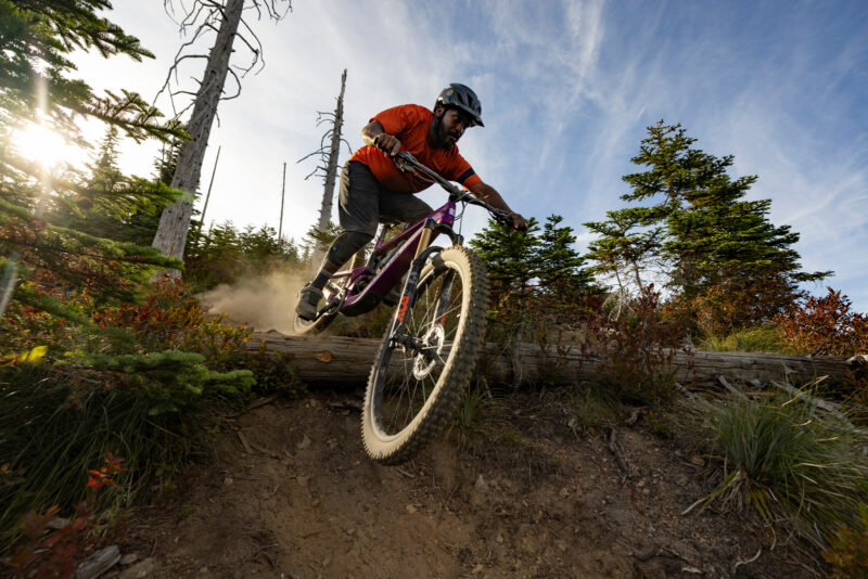 elliot jackson rides santa cruz heckler sl lightweight mid-power emtb