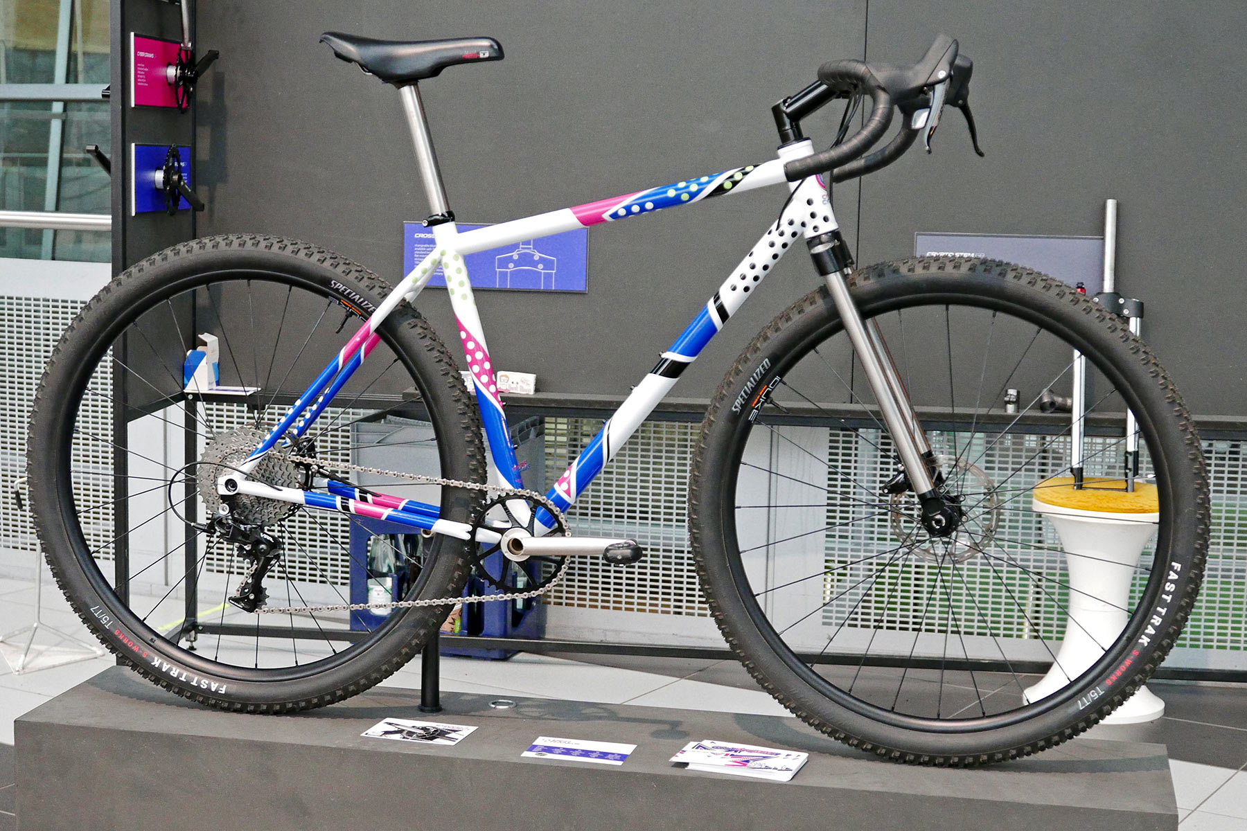 Cyber Cycles cranks, Cross Blade fork, Crypto stem on steel gravel and XC mountain bike by Agresti