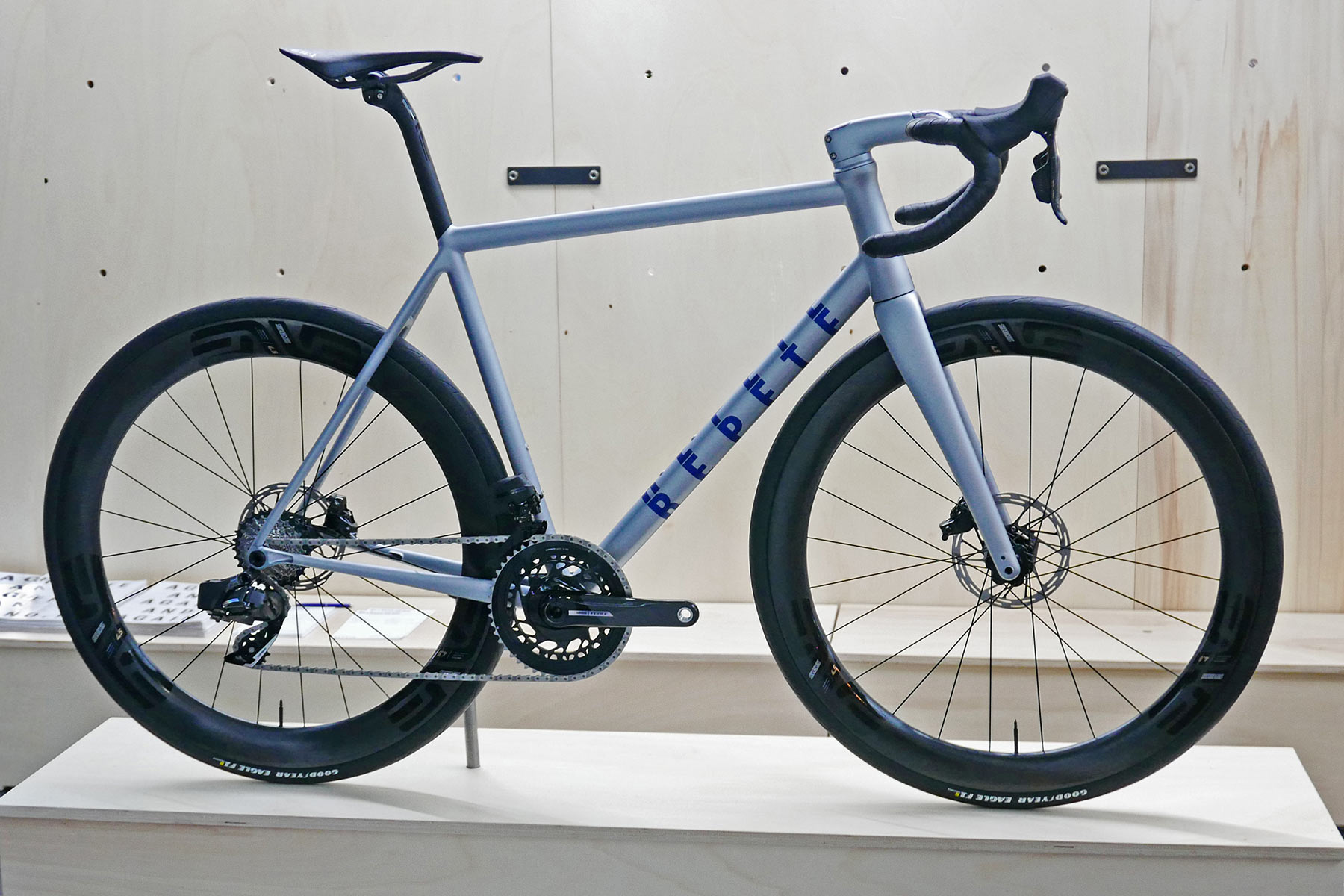 Repete R3 Reason fully integrated handmade modern steel road bike