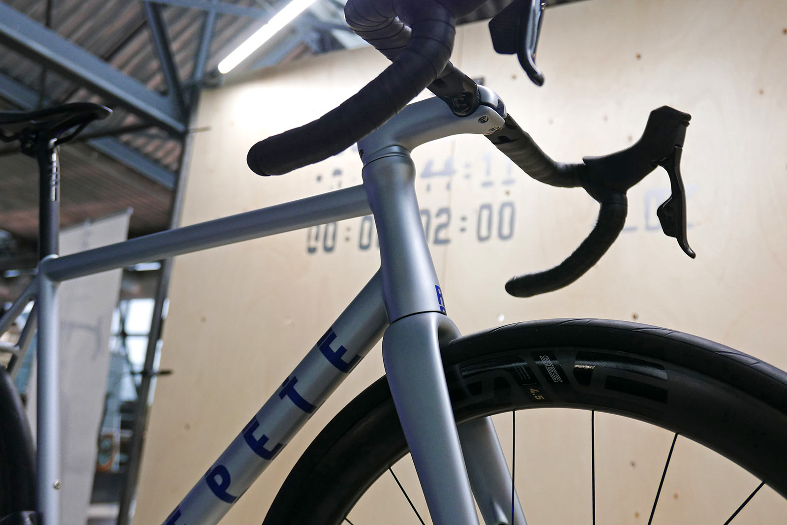 Repete R3 Reason fully integrated handmade modern steel road bike, clean cockpit