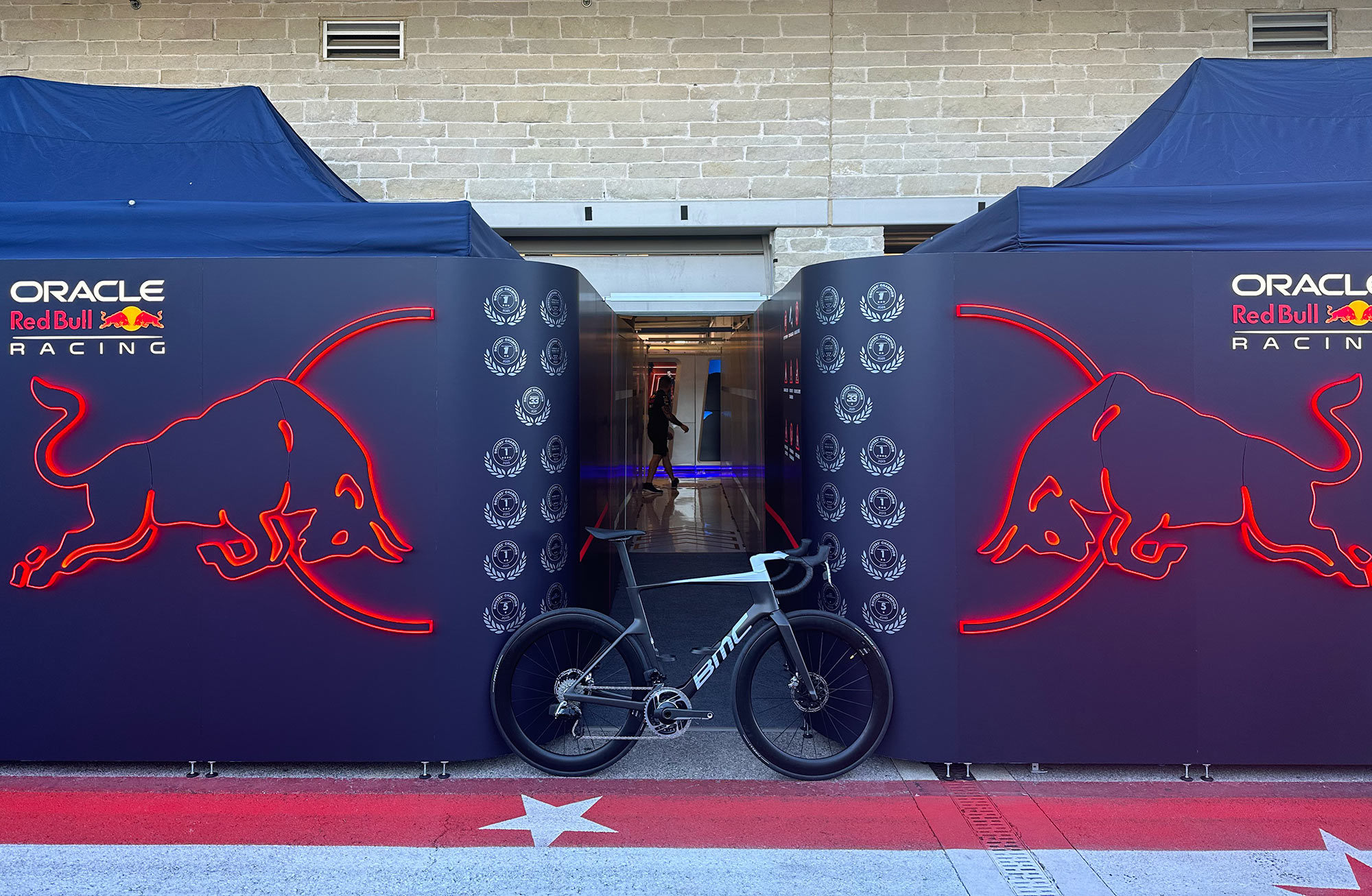 bmc teammachine r road bike by red bull f1 pit booth