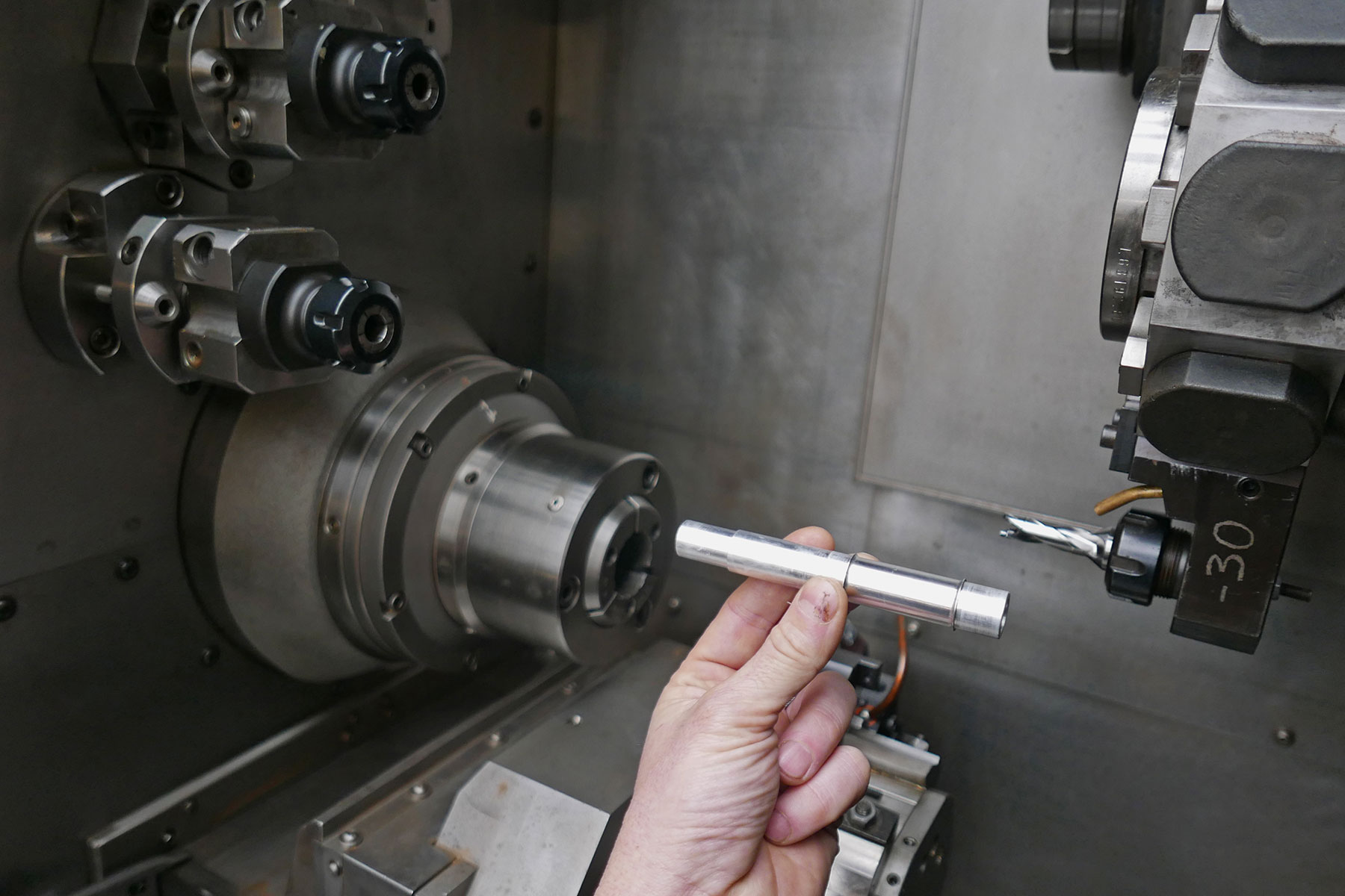 Qvist Factory Tour, new fast Double Ratchet hubs, preorder available now, made in Germany, thru-axle