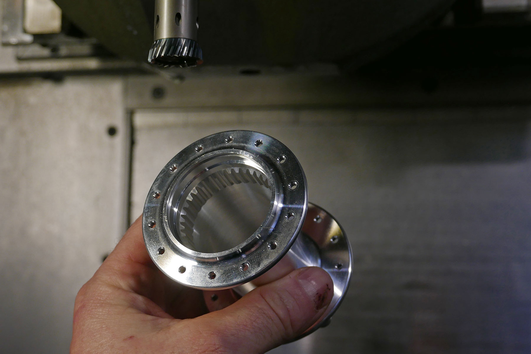 Qvist Factory Tour, new fast Double Ratchet hubs, hubshell skiving